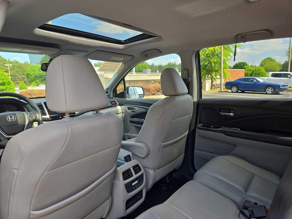 used 2017 Honda Pilot car, priced at $13,564
