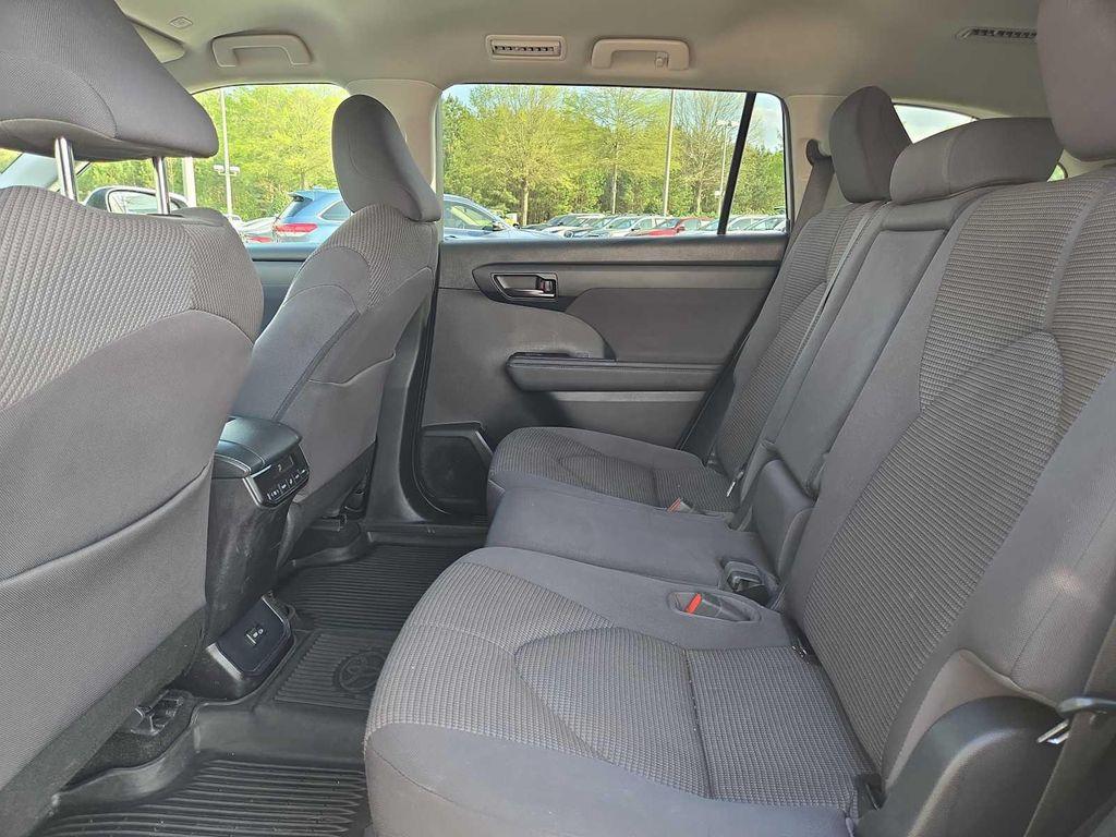 used 2023 Toyota Highlander car, priced at $31,285