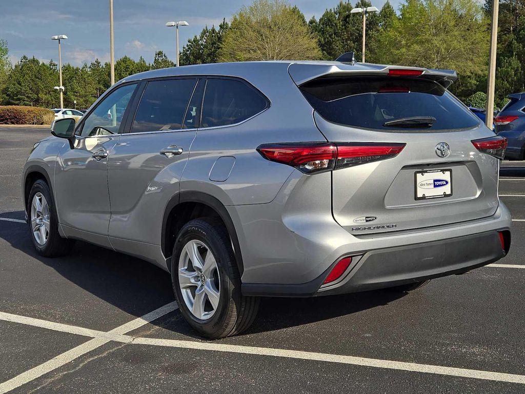 used 2023 Toyota Highlander car, priced at $31,285