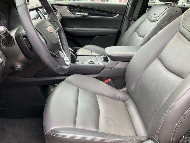 used 2025 Cadillac XT6 car, priced at $53,975