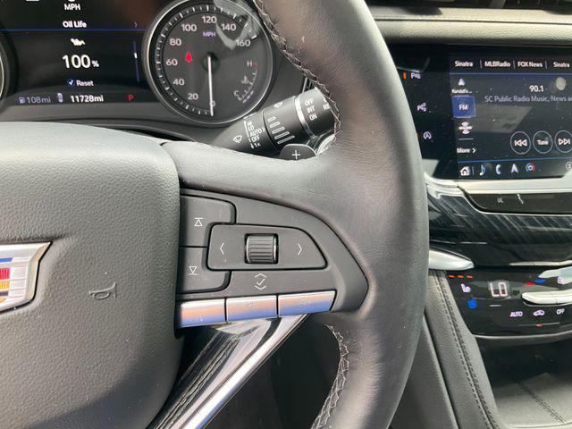 used 2025 Cadillac XT6 car, priced at $53,975