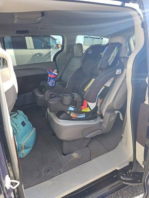 used 2017 Chrysler Pacifica car, priced at $10,400