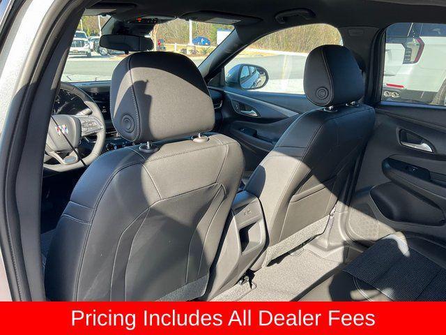 new 2025 Buick Envista car, priced at $25,070