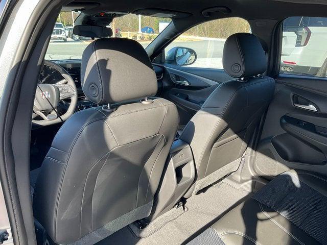 new 2025 Buick Envista car, priced at $24,820