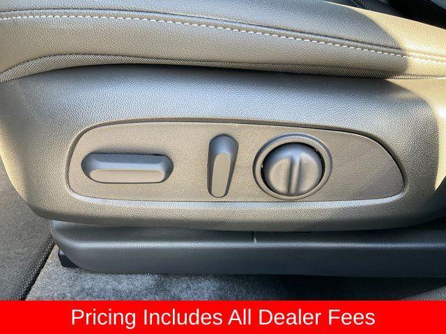 new 2025 Buick Envista car, priced at $25,070