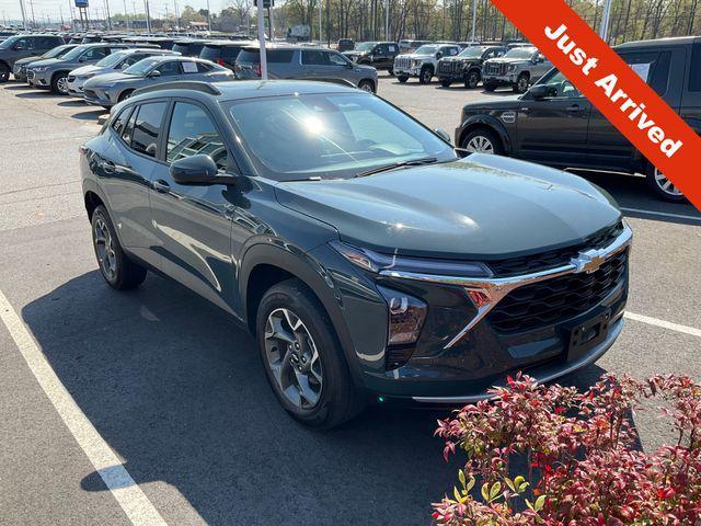 used 2025 Chevrolet Trax car, priced at $22,429