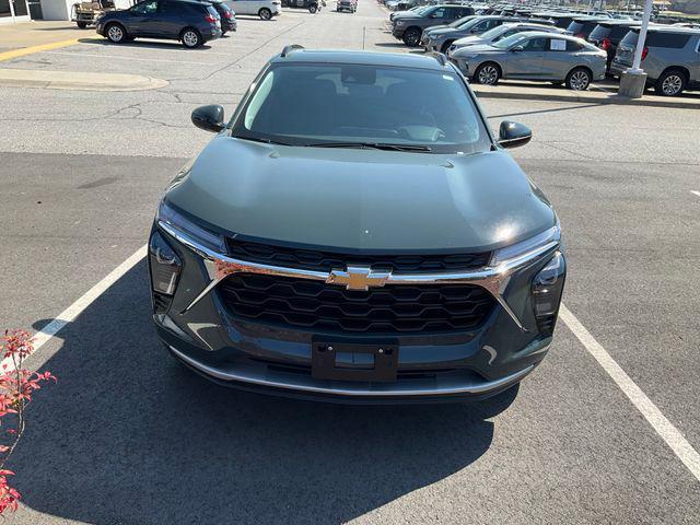 used 2025 Chevrolet Trax car, priced at $22,298
