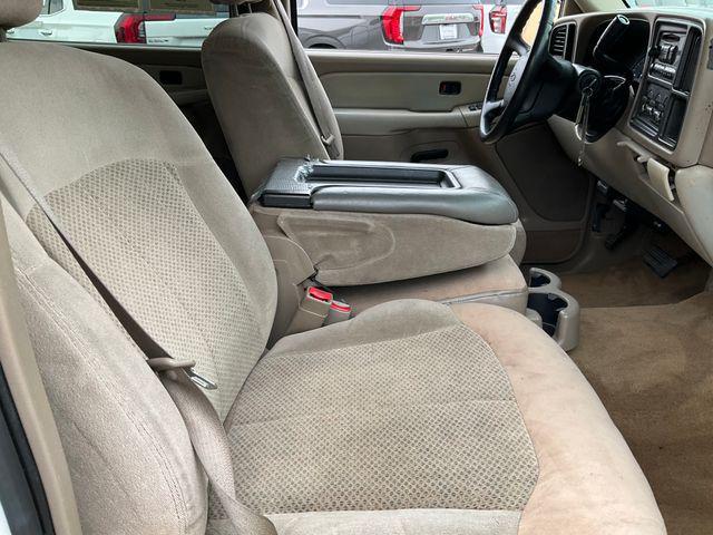 used 2002 Chevrolet Suburban car, priced at $5,500