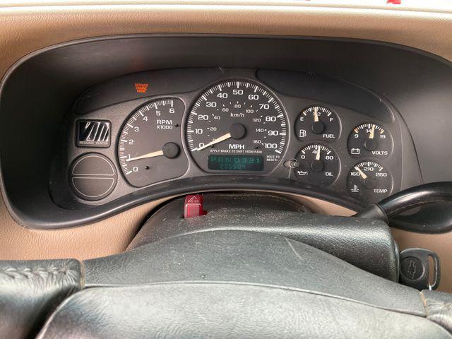 used 2002 Chevrolet Suburban car, priced at $5,500