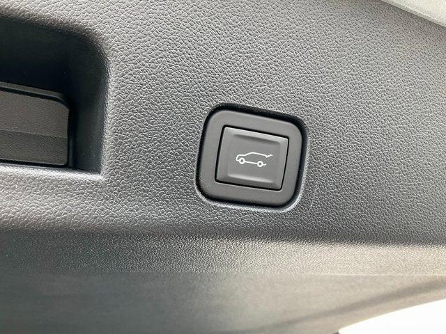 new 2026 Chevrolet Traverse car, priced at $44,585