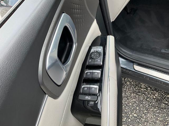 used 2023 Kia Sorento car, priced at $31,839