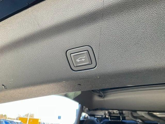 used 2025 GMC Yukon car, priced at $79,840