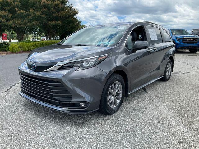used 2025 Toyota Sienna car, priced at $46,437
