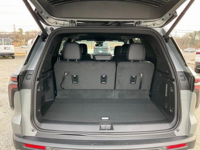 new 2026 Chevrolet Traverse car, priced at $43,020