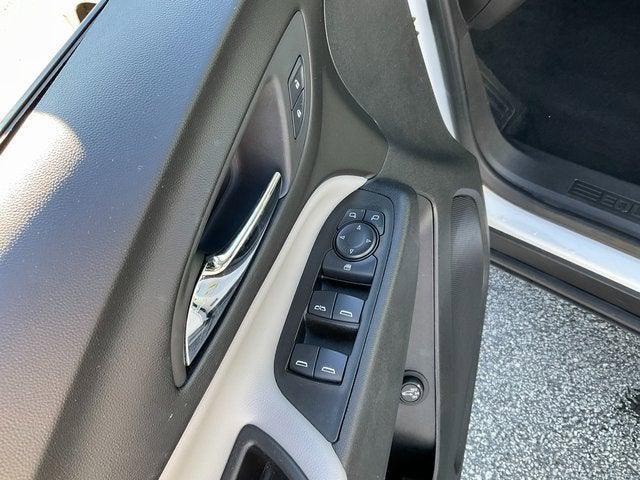 used 2024 Chevrolet Equinox car, priced at $19,000