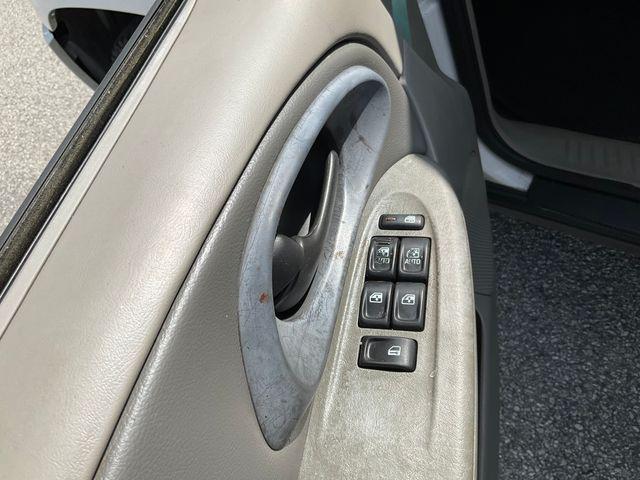 used 2004 Chevrolet TrailBlazer car, priced at $3,999