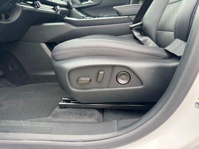 new 2026 Chevrolet Equinox car, priced at $31,285