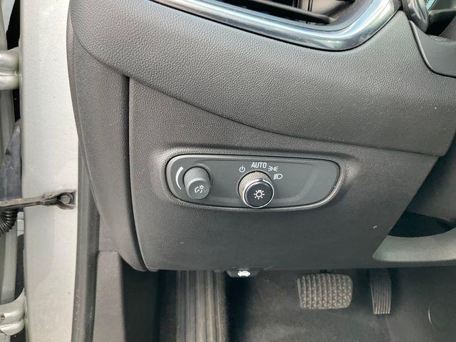used 2022 Chevrolet Equinox car, priced at $19,995