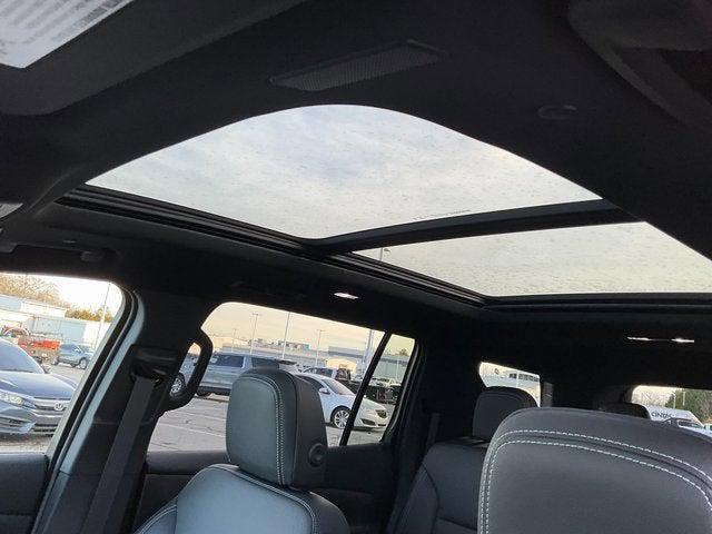 new 2026 Chevrolet Traverse car, priced at $43,830