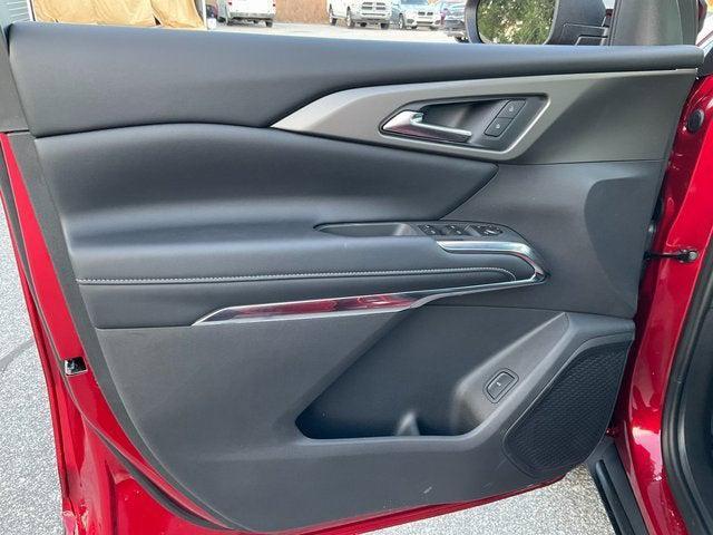 new 2026 Chevrolet Traverse car, priced at $43,830