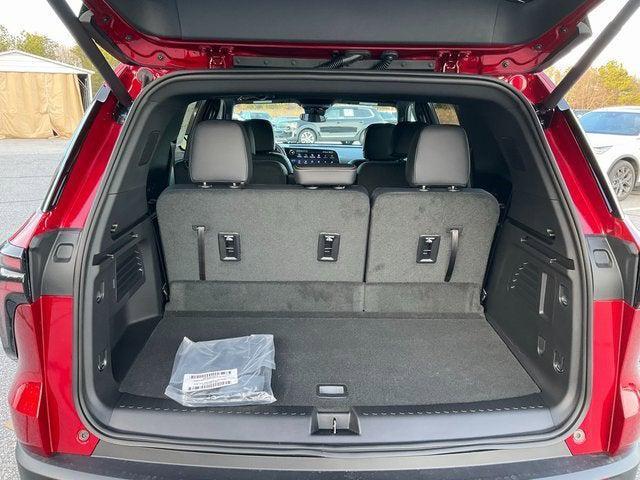 new 2026 Chevrolet Traverse car, priced at $43,830