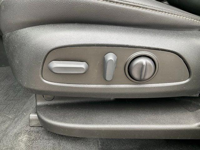 used 2023 Chevrolet Traverse car, priced at $24,585