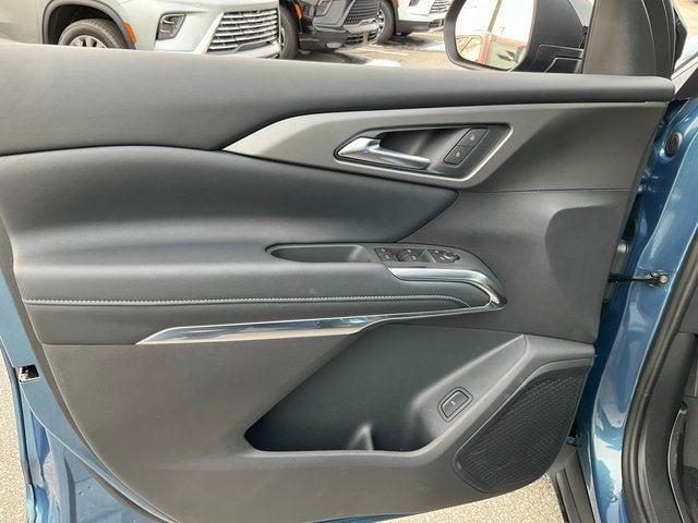 new 2026 Chevrolet Traverse car, priced at $42,345