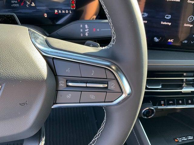 new 2026 Chevrolet Traverse car, priced at $51,605