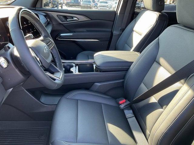 new 2026 Chevrolet Traverse car, priced at $51,605