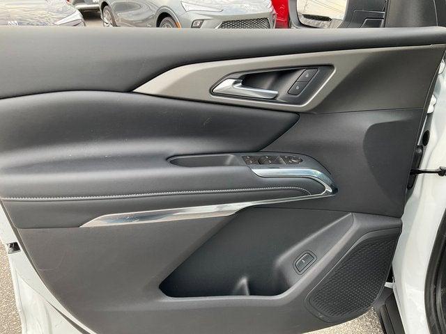 new 2026 Chevrolet Traverse car, priced at $42,720