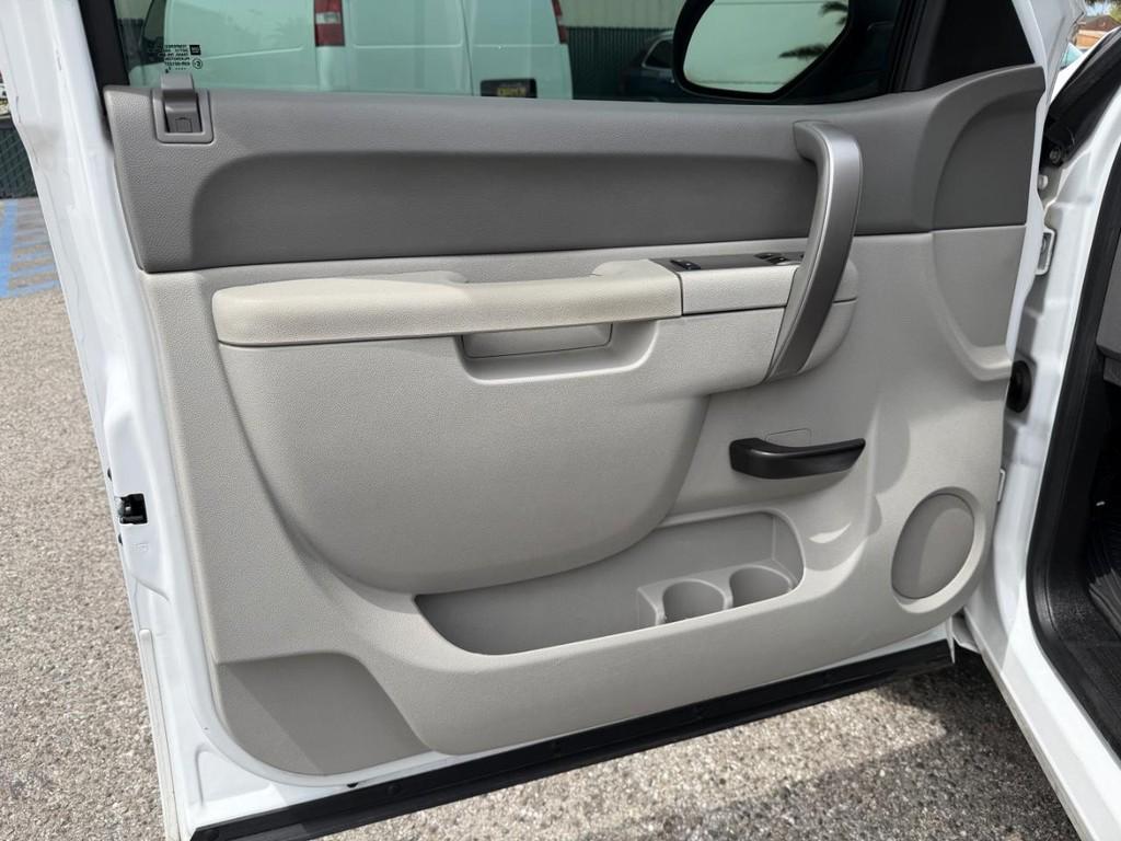 used 2013 GMC Sierra 1500 car, priced at $13,999