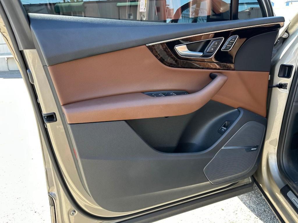 used 2017 Audi Q7 car, priced at $17,999