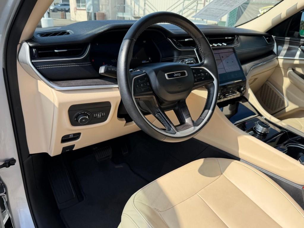 used 2022 Jeep Grand Cherokee car, priced at $28,857