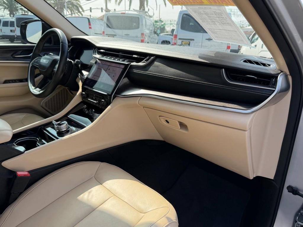 used 2022 Jeep Grand Cherokee car, priced at $28,857