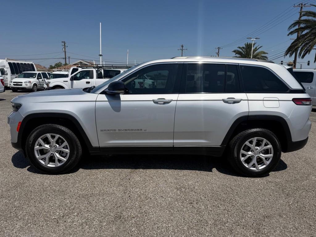 used 2022 Jeep Grand Cherokee car, priced at $28,857