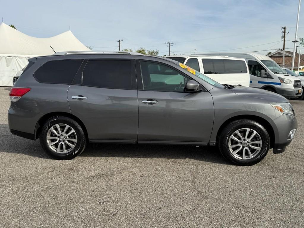 used 2015 Nissan Pathfinder car, priced at $9,999