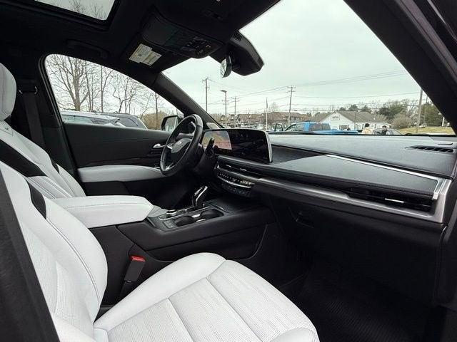 used 2024 Cadillac XT4 car, priced at $40,974
