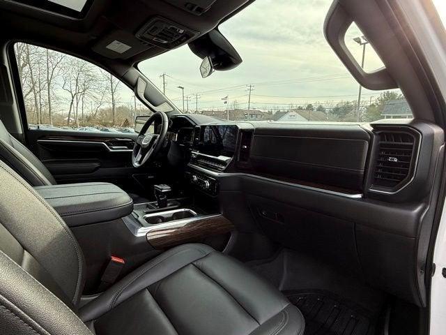 used 2025 GMC Sierra 1500 car, priced at $51,974