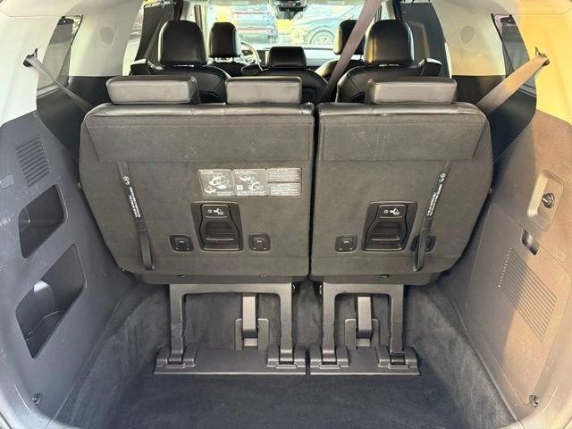 used 2025 Kia Carnival Hybrid car, priced at $36,974