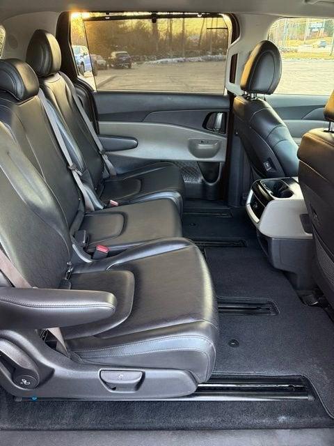 used 2025 Kia Carnival Hybrid car, priced at $36,974