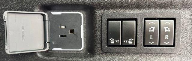 used 2023 GMC Yukon XL car, priced at $60,974