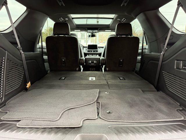 used 2022 GMC Yukon car, priced at $49,974