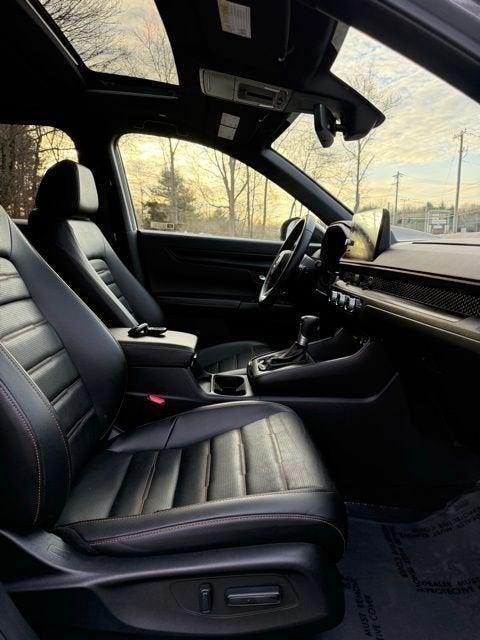 used 2025 Honda CR-V Hybrid car, priced at $33,974