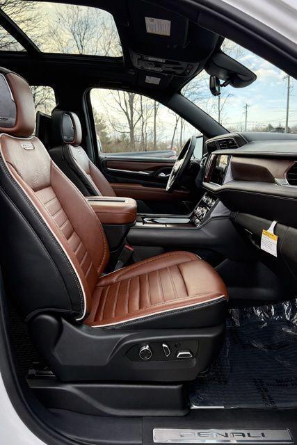 used 2023 GMC Yukon car, priced at $82,974