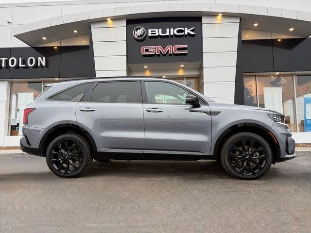 used 2023 Kia Sorento car, priced at $29,574