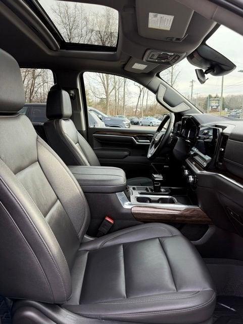 used 2025 GMC Sierra 1500 car, priced at $52,574