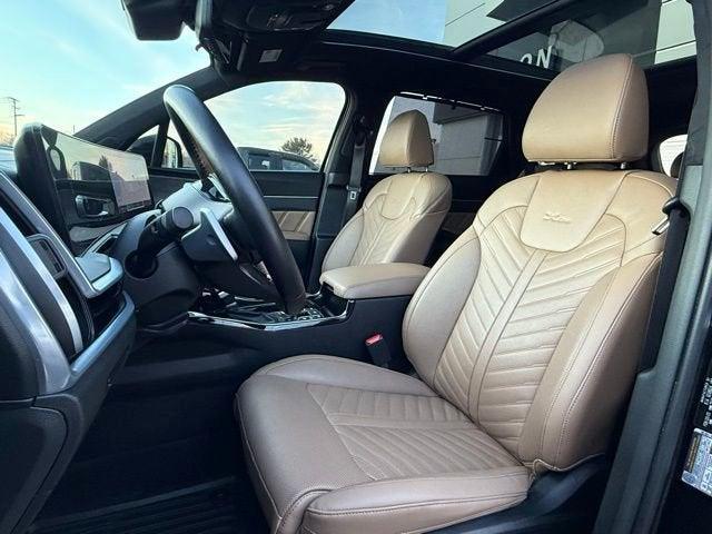 used 2025 Kia Sorento car, priced at $36,974