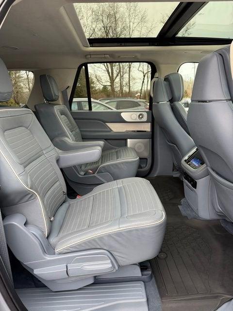 used 2022 Lincoln Navigator L car, priced at $59,874