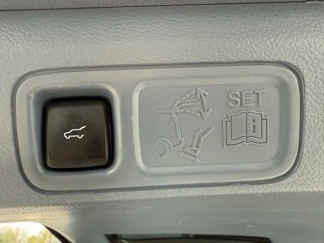 used 2022 Lincoln Navigator L car, priced at $59,874