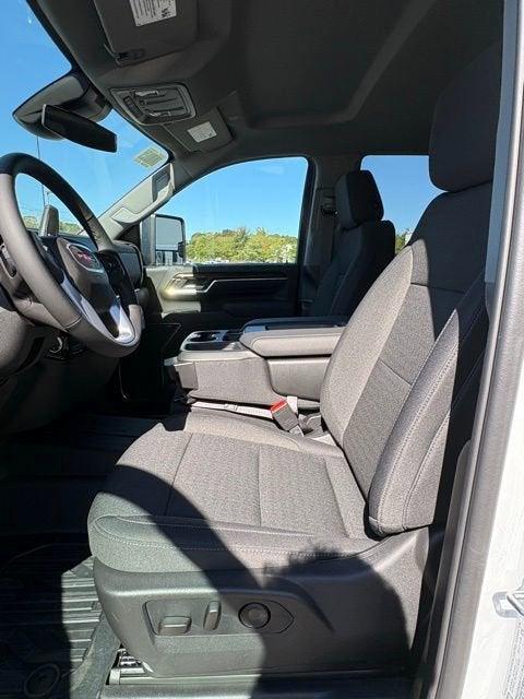 new 2025 GMC Sierra 2500 car, priced at $58,974
